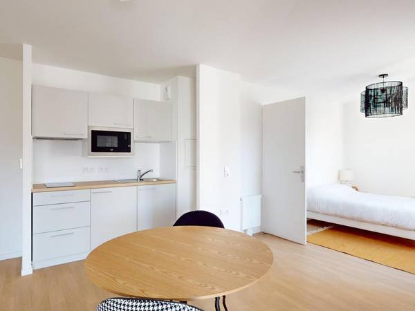 Location / Appartement 2 pièces de 42 m², Saint-Ouen, 51 Rue Eugène Berthoud / Photo 2