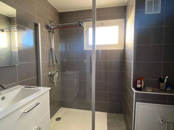 Colocation / Appartement 5 pièces de 104 m², Valence, Rue Albert de Mun / Photo 3