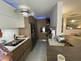 Room share, 4 rooms apartment, Nice