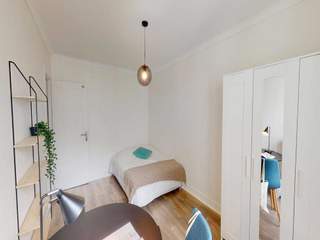 Spolubydlení / 5 rooms apartment · 110 m², Paris, Rue de Saussure
