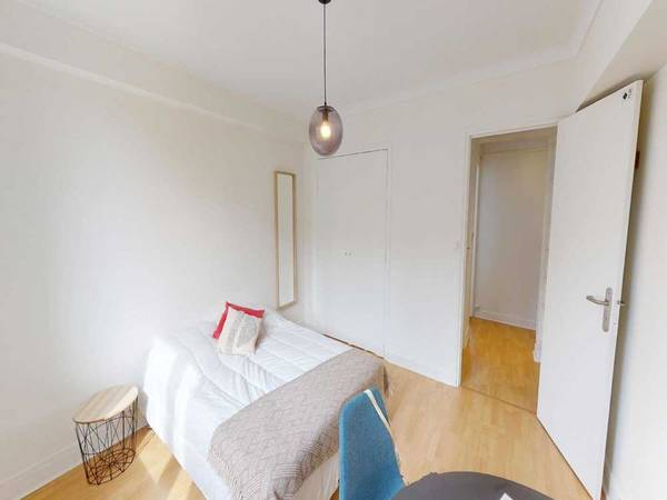 Colocation / Appartement 4 pièces de 90 m², Paris, Rue de Saussure / Photo 2