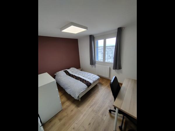 Colocation / Appartement 4 pièces de 62 m², Grenoble, Boulevard Maréchal Foch / Photo 3