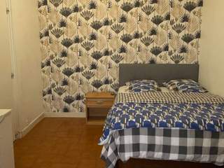 Colocation / Appartement 5 pièces de 105 m², Angoulême, Place des Essarts