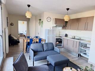Location / Appartement 3 pièces de 55 m², Bordeaux, Rue Barreyre