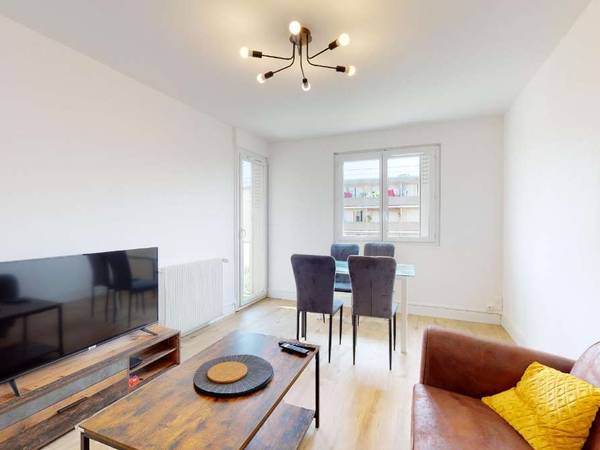 Colocation / Appartement 4 pièces de 66 m², Toulouse, Rue du Mont Dore / Photo 2