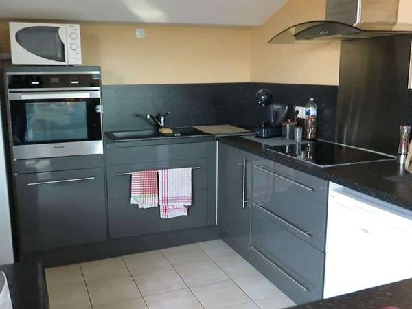 Homestay / 3-bedroom flat · 69 m², Bègles, Rue Yves Montand / Photo 2
