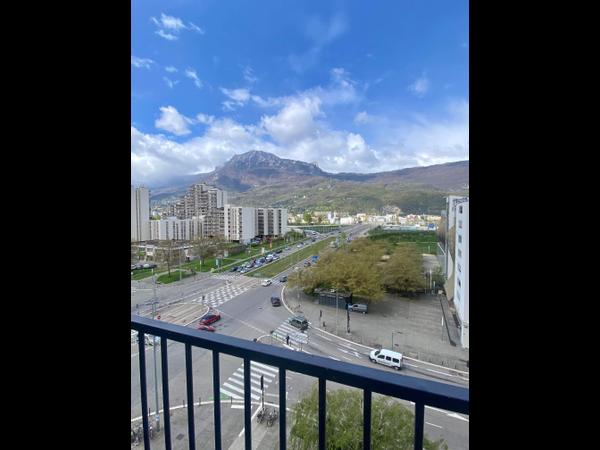 Colocation / Appartement 4 pièces de 70 m², Grenoble, Boulevard Joseph Vallier / Photo 2