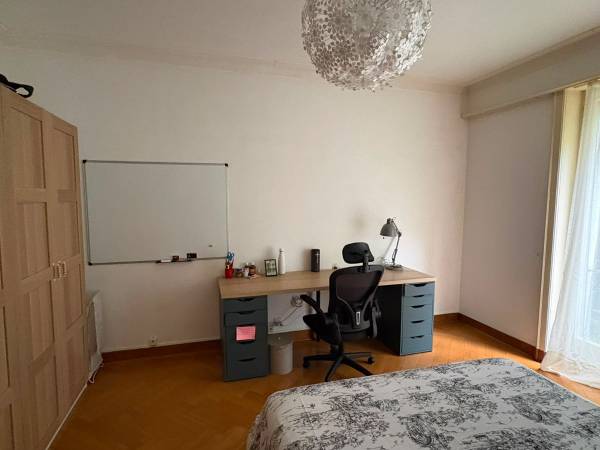 Sous-location / Appartement 6 pièces de 130 m², Genève, Rue Henry-Spiess / Photo 2