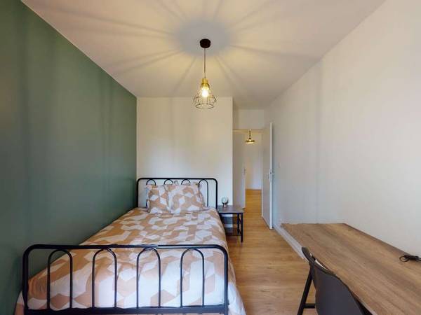 Colocation / Appartement 5 pièces de 77 m², Toulouse, Route de Seysses / Photo 5