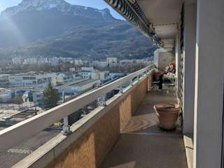 Location / Appartement 5 pièces de 123 m², Grenoble, Avenue Rhin Et Danube