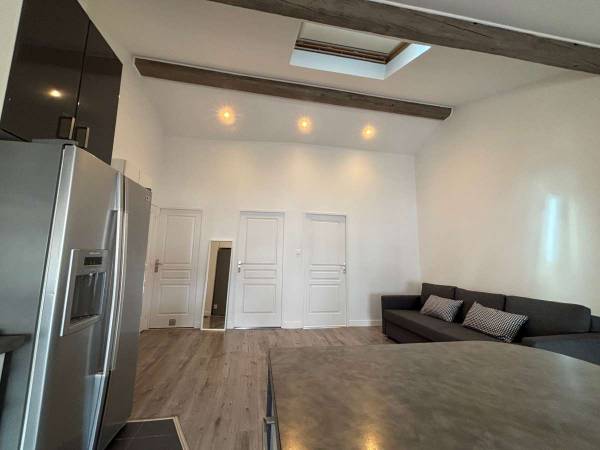 Colocation / Appartement 3 pièces de 60 m², Lyon, Rue Cuvier / Photo 2