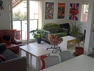 Location / Appartement 6 pièces de 133 m², Vénissieux, Avenue Jules Guesde