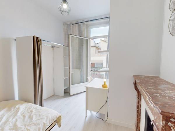 Colocation / Appartement 5 pièces de 90 m², Saint-Étienne, Rue de la Providence / Photo 2