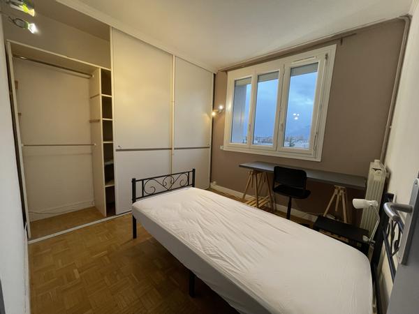 Colocation / Appartement 4 pièces de 68 m², Seyssinet-Pariset, Avenue de la République / Photo 8