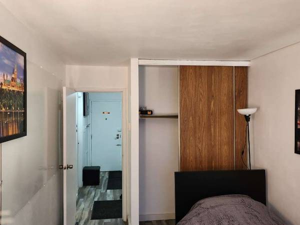 Colocation / Appartement 4 pièces de 15 m², Montréal, Chemin Bedford / Photo 2