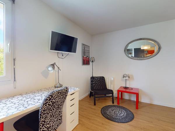 Location / Appartement 1 pièce de 29 m², Nantes, Quai de la Jonelière / Photo 2