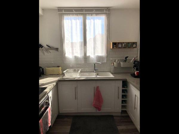 Chambre pour étudiant / Résidence 3 pièces de 68 m², Évry-Courcouronnes, Square Jean Allemane / Photo 5