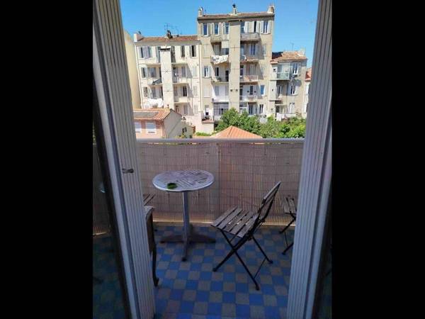 Sous-location / Appartement 4 pièces de 77 m², Marseille, Rue Sainte Cecile / Photo 2