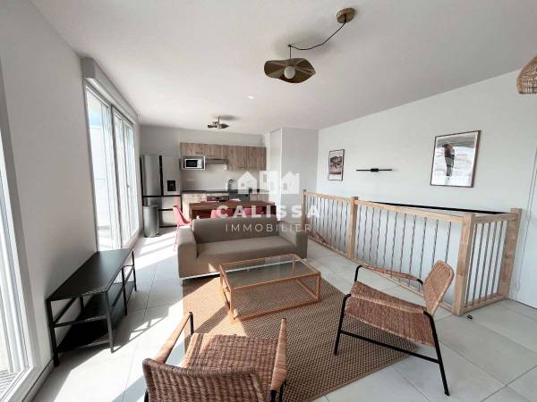 Location / Appartement 4 pièces de 80 m², Toulouse, Boulevard Silvio Trentin / Photo 2