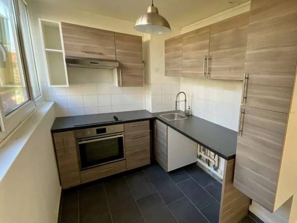 Colocation / Appartement 5 pièces de 70 m², Massy, Residence du Parc / Photo 2