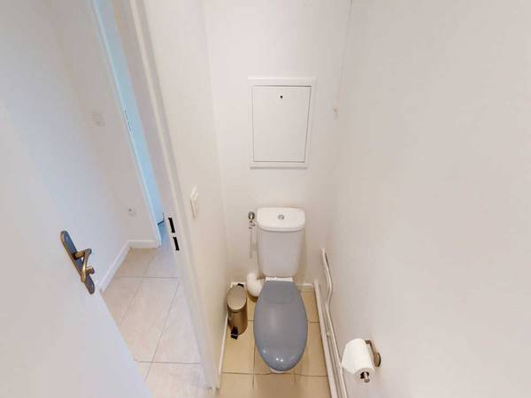 Colocation / Appartement 6 pièces de 140 m², Nanterre, Boulevard de Pesaro / Photo 23