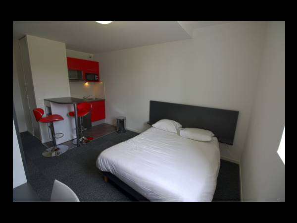 Location / Résidence 1 pièce de 25 m², Troyes, 21 Ter Rue de Beauregard / Photo 9
