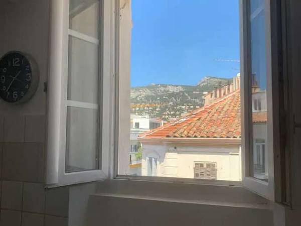 Colocation / Appartement 3 pièces de 62 m², Toulon, Rue D’Antrechaus / Photo 12