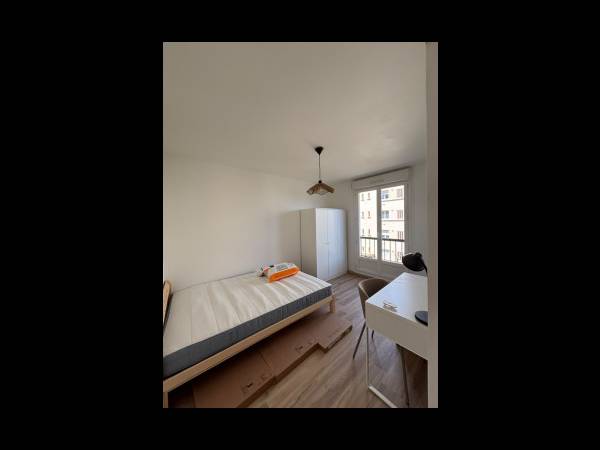 Colocation / Appartement 4 pièces de 77 m², Saint-Brieuc, 12 Rue des Roches Douvres / Photo 4