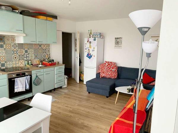 Colocation / Appartement 5 pièces de 81 m², Paris, Rue de la Chapelle / Photo 2