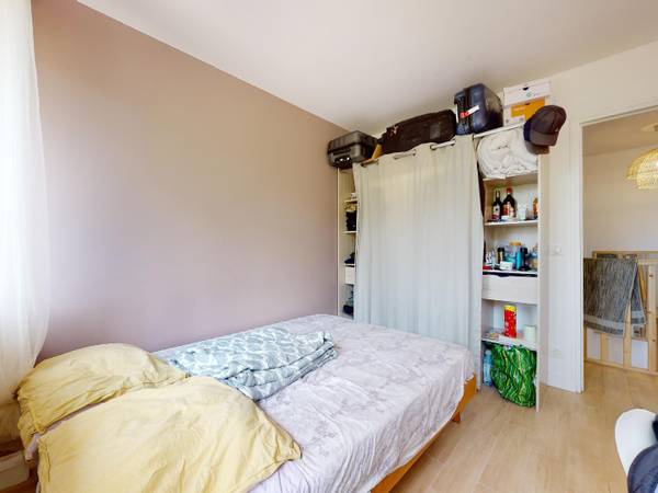 Colocation / Maison 7 pièces de 110 m², Cergy, B Rue des Plants Verts / Photo 2