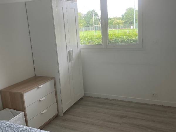 Colocation / Appartement 4 pièces de 68 m², Ermont, Rue Charles Gounod / Photo 2