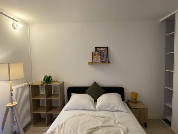 Colocation / Appartement 3 pièces de 63 m², Lille, Rue de la Grande Brasserie / Photo 2