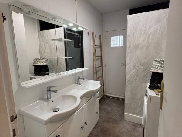 Location / Appartement 4 pièces de 65 m², Villenave-d'Ornon, Avenue du Maréchal Juin / Photo 5