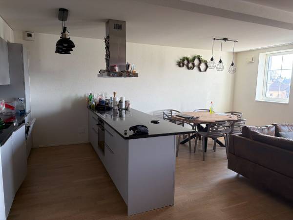 Colocation / Appartement 3 pièces de 93 m², Cheseaux-sur-Lausanne, Route de Lausanne / Photo 2