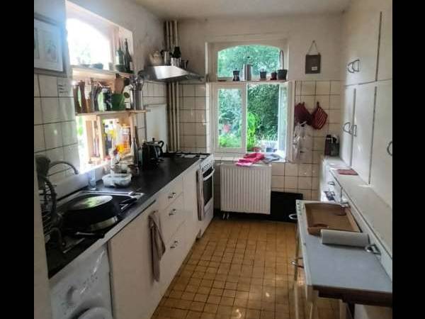Colocation / Maison 10 pièces de 100 m², Uccle, Avenue Beau-Séjour / Photo 7