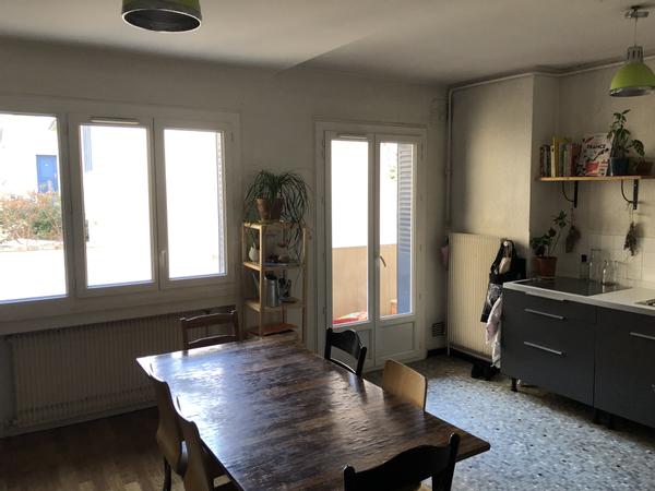 Sous-location / Appartement 6 pièces de 135 m², Lyon, Rue Cuvier / Photo 2