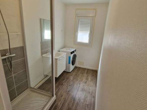 Colocation / Appartement 5 pièces de 90 m², Laval, Boulevard Murat / Photo 2