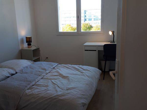 Colocation / Appartement 6 pièces de 88 m², Rezé, Avenue René Guy Cadou / Photo 3