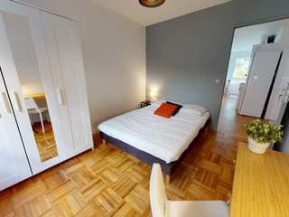 Colocation / Appartement 6 pièces de 98 m², Lyon, Cours d'Herbouville
