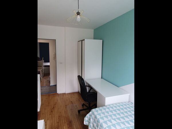 Colocation / Appartement 5 pièces de 74 m², Nantes, Rue Guillaume Grootaers / Photo 2