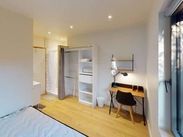 Colocation / Loft/atelier 10 pièces de 194 m², Bordeaux, Rue de la Reole / Photo 2