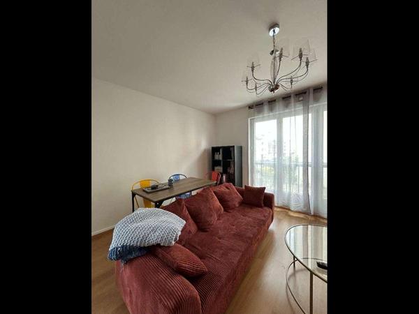 Colocation / Appartement 3 pièces de 57 m², Reims, Rue de Champigny / Photo 2