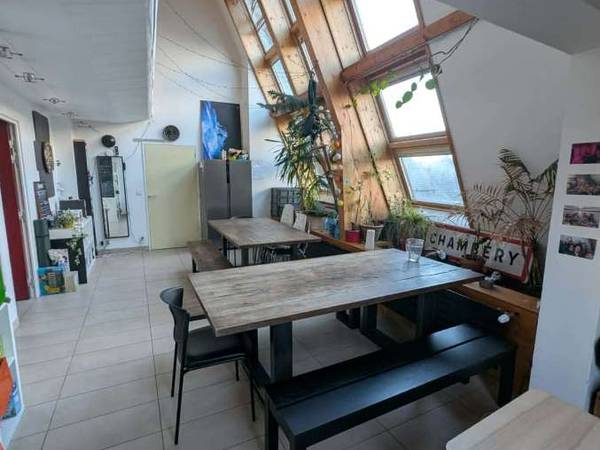 Colocation / Immeuble 8 pièces de 140 m², Chambéry, Place du Château / Photo 3