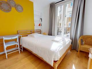 Colocation / Appartement 3 pièces de 57 m², Paris, Rue des Cloys