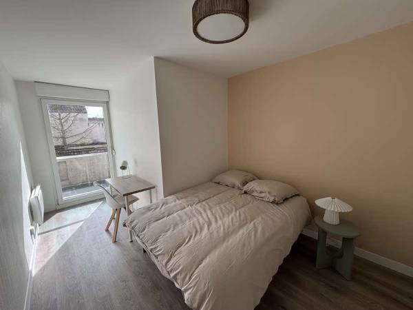 Colocation / Appartement 4 pièces de 70 m², Reims, Rue des Trois Piliers / Photo 2