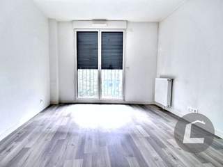 Colocation / 4 rooms apartment · 85 m², Villejuif, Avenue de Paris