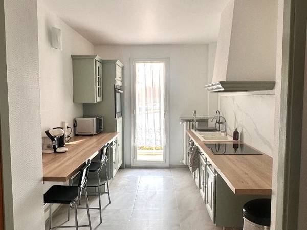 Colocation / Appartement 3 pièces de 76 m², Reims, Rue Bertrand de Mun / Photo 2