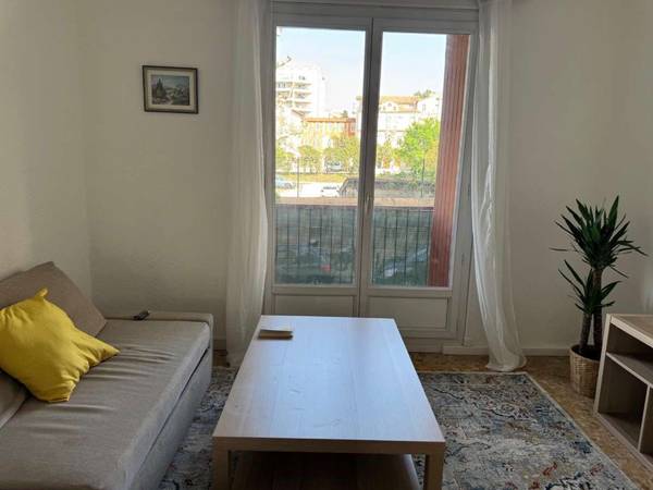 Colocation / Appartement 4 pièces de 73 m², Marseille, Rue Antoine Pons / Photo 2