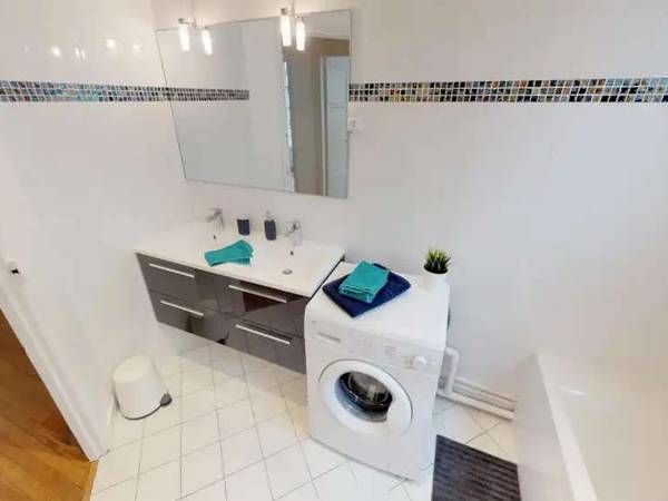 Colocation / Appartement 7 pièces de 92 m², Issy-les-Moulineaux, Rue Claude Matrat / Photo 9