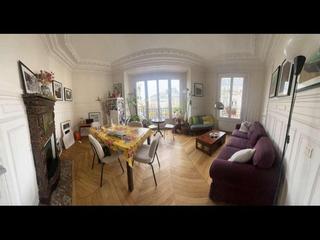 Chambre chez l'habitant / 4 rooms apartment · 83 m², Paris, Avenue de la République